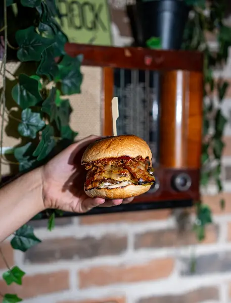 Almost_Famous-3.jpg