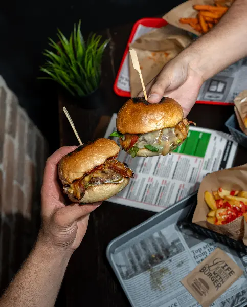 Almost_Famous-11.jpg
