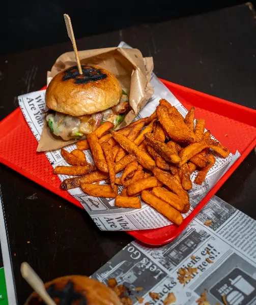 Almost_Famous-13.jpg
